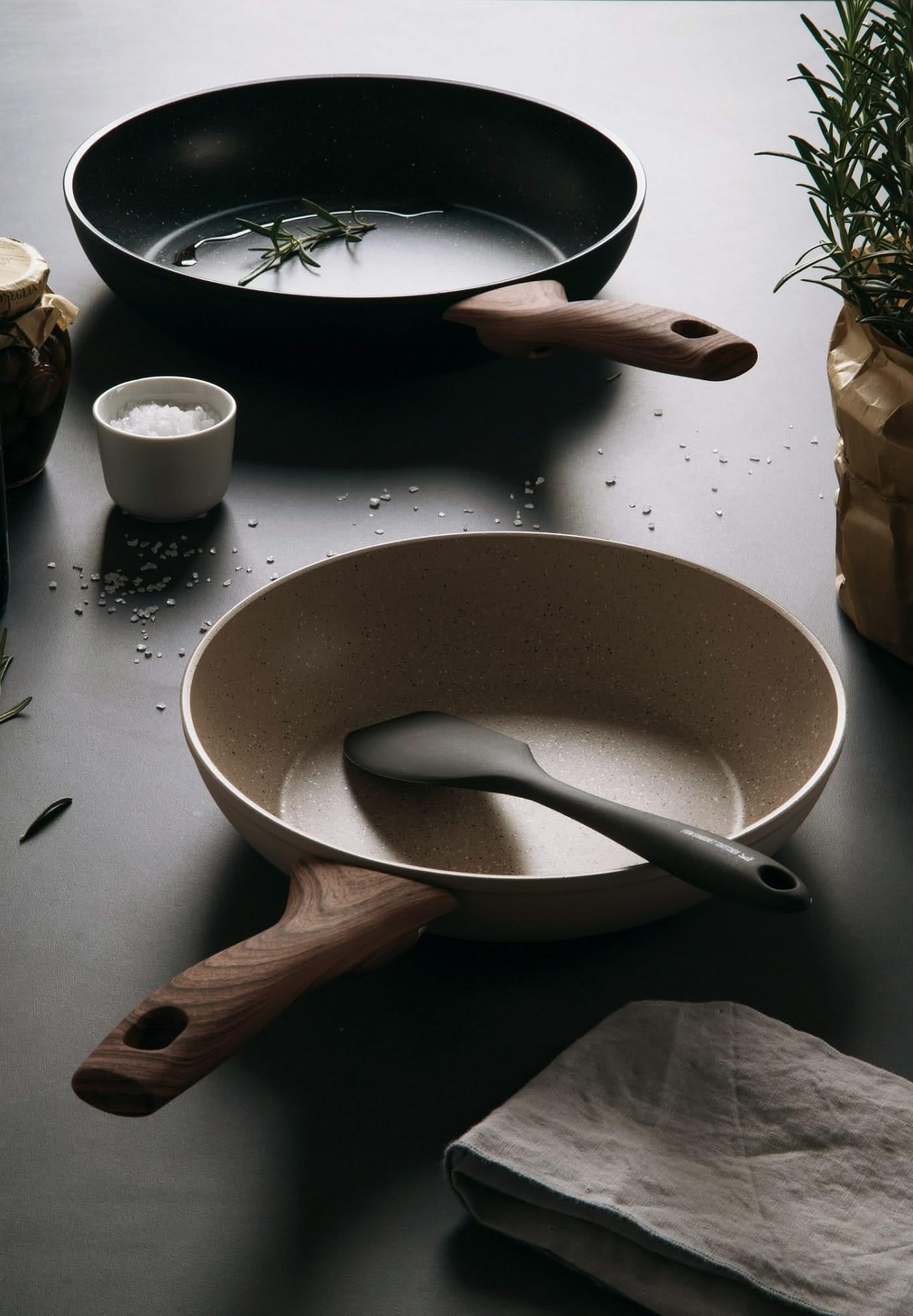 Sambonet Rock'n'Rose Round Multi-Purpose Pot - Premium Stainless Steel Cookware for Soups, Stews & Pasta - Ideal for Home Cooking & Professional Kitchens