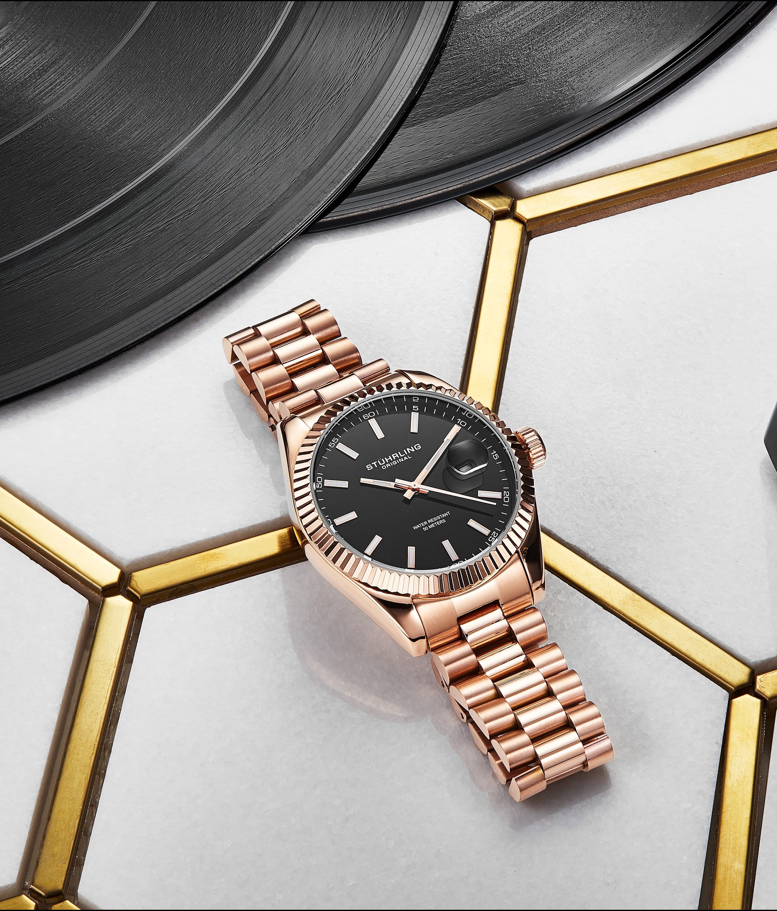Lineage 3935 Quartz 42mm Classic Men's Watch - Elegant Dress Watch for Business, Formal Occasions & Everyday Wear