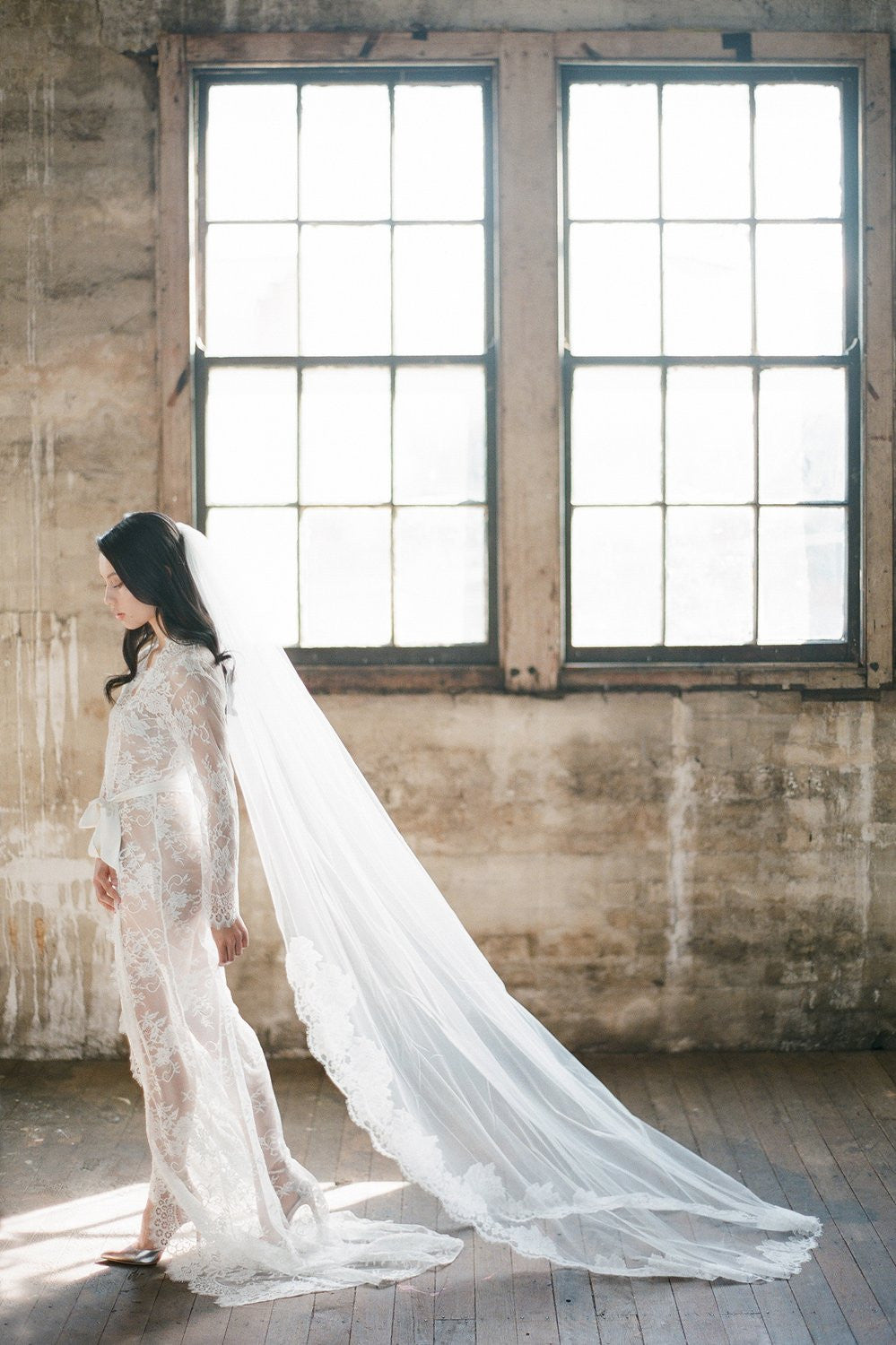 Roseline French Lace Single Layer Cathedral Wedding Veil - Elegant Bridal Accessory for Church Ceremonies & Formal Weddings