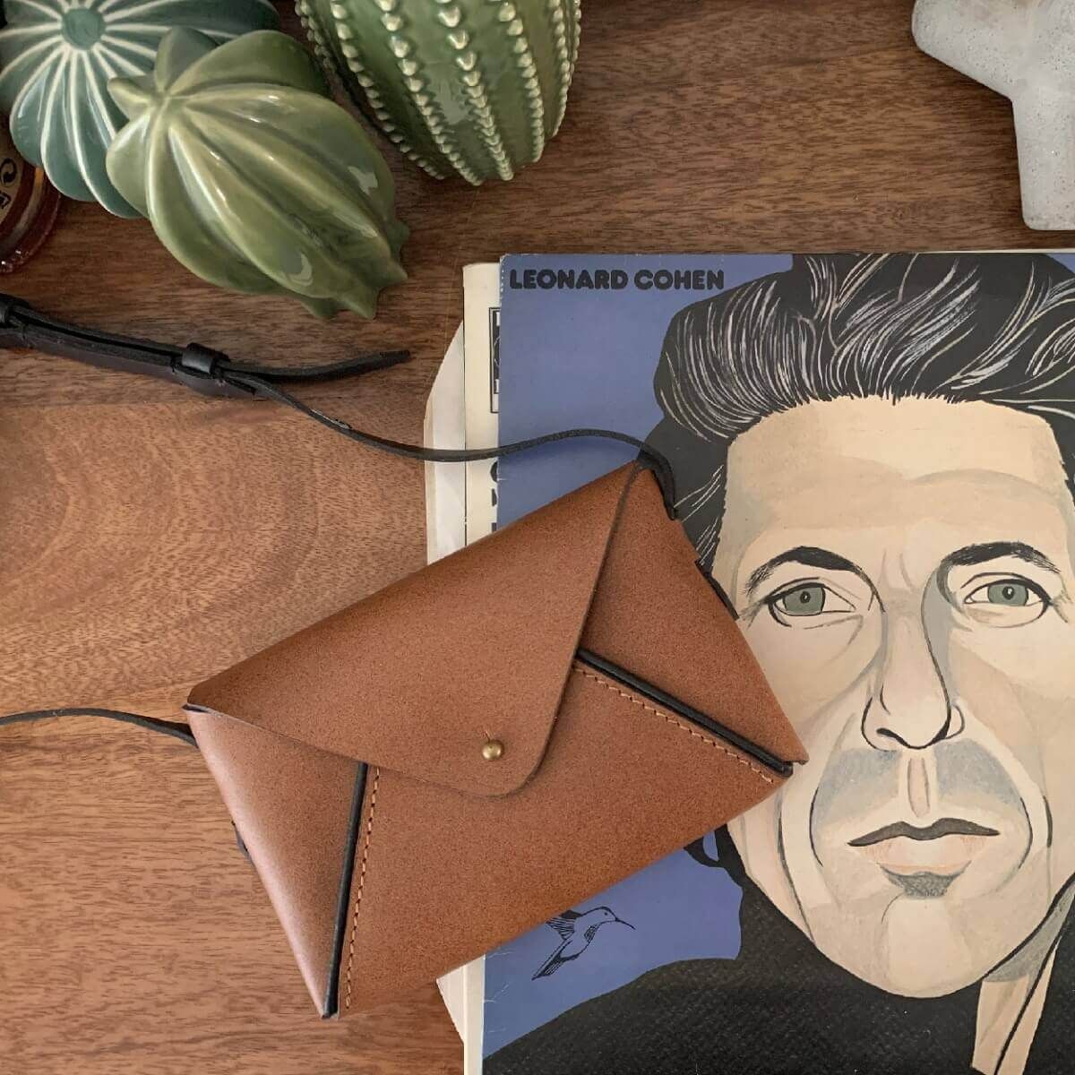 Envelope Sling Bag - Stylish Crossbody Purse for Women & Men - Perfect for Travel, Work & Everyday Use