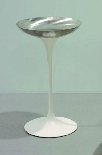 Eero Saarinen Tulip Ashtray - Mid-Century Modern Design for Home & Office Decor - Perfect for Living Rooms, Patios, and Smoking Areas
