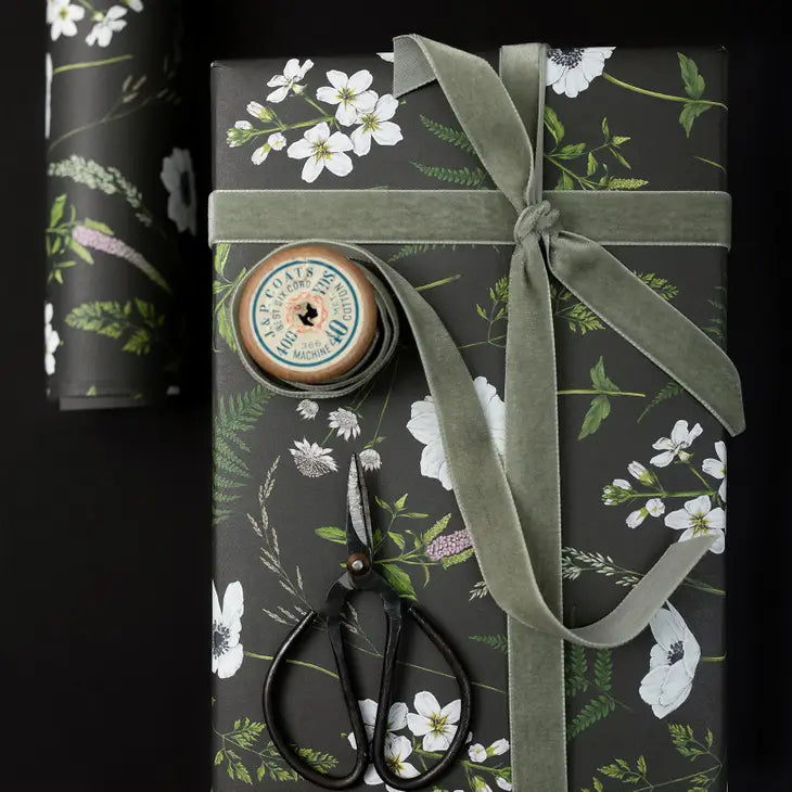 Premium Wild Meadow Black Gift Wrapping Paper - Elegant Floral Design for Birthdays, Weddings & Holiday Presents - Eco-Friendly Kraft Paper for DIY Crafts & Gift Packaging