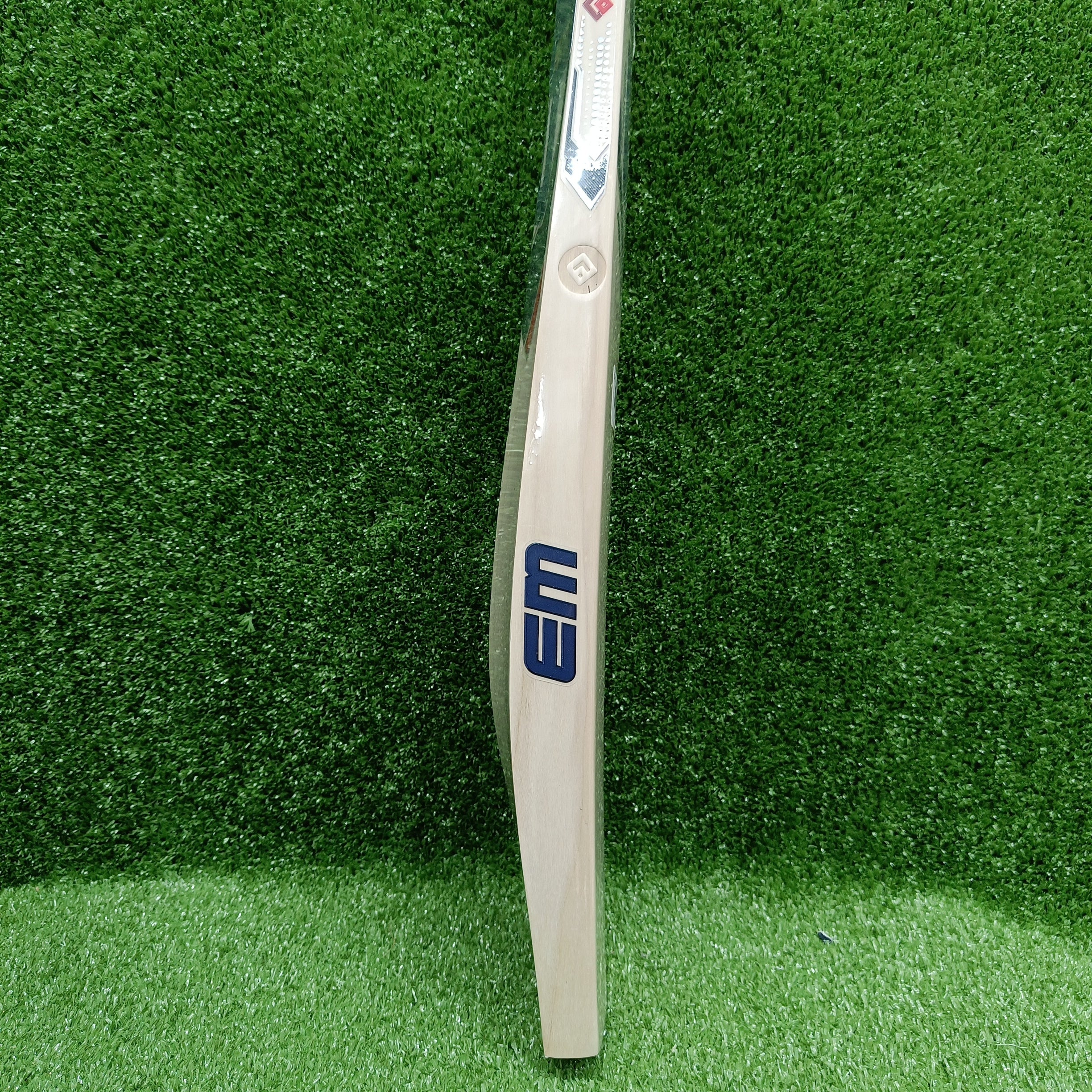 EM Maxxum 3.0 English Willow Cricket Bat - Premium Performance for Professional & Amateur Players - Perfect for Matches, Training & Backyard Practice