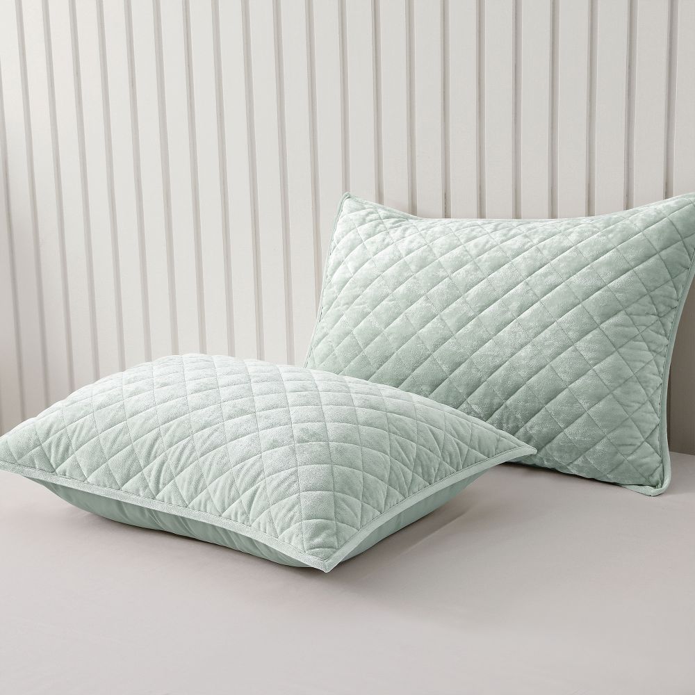 Luxury Geometric Quilted Velvet Bedding Set - 3 Piece Green Quilt Cover for Queen/King Size Bed | Soft & Cozy Bedroom Decor for All Seasons