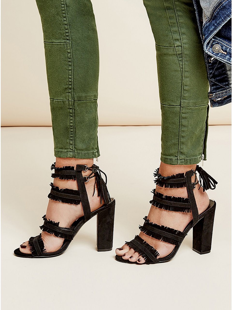 GUESS Women's Econi Dress Sandal - Comfortable Casual & Formal Sandals for Women | Perfect for Weddings, Office Wear & Summer Outfits