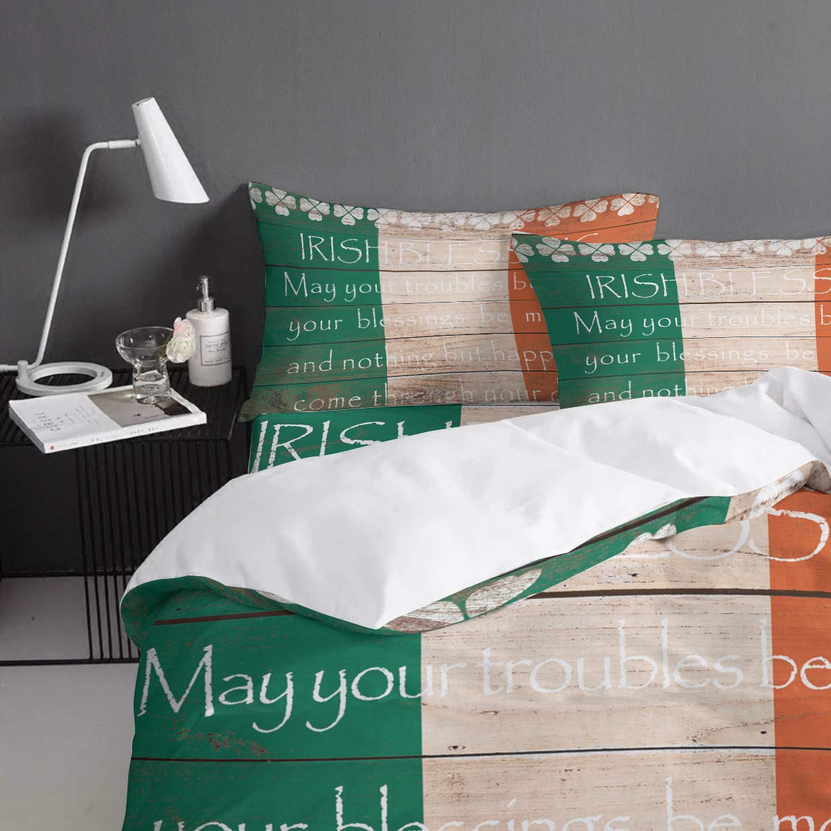 Premium Soft Duvet Cover Set - St. Patrick's Day Ireland Flag Luxury Bedding for Women & Men (Queen Size) | Includes 1 Flat Sheet, 1 Comforter Cover & 2 Pillowcases | Perfect for Holiday Decor, Irish-Themed Bedrooms & Cozy Home Styling
