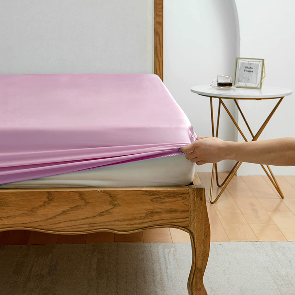 Premium Full Size Fitted Sheet - Deep Pocket Microfiber Bed Sheet - Wrinkle, Fade & Shrink Resistant - Easy Care Durable Bottom Sheet (Pink) - Perfect for Guest Rooms, Dorms & Everyday Comfort