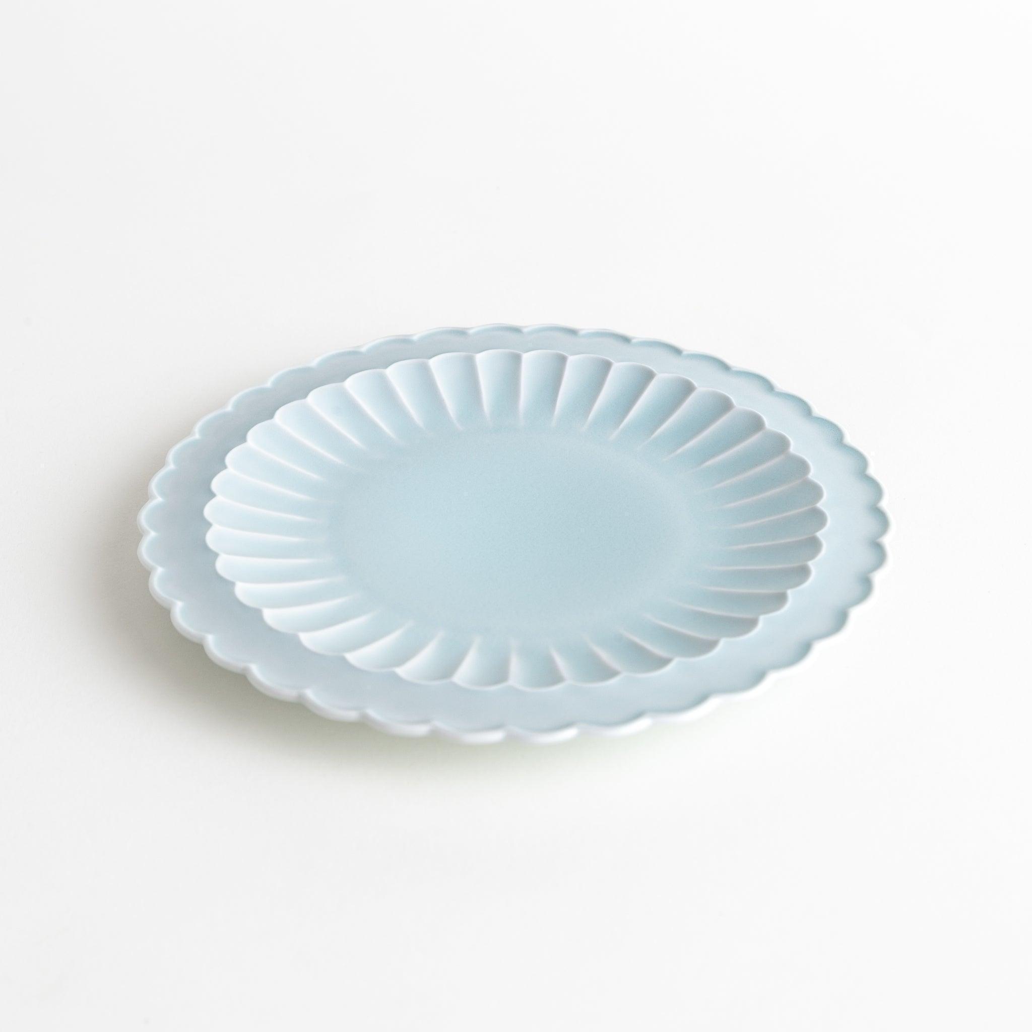 Handmade Carved Chrysanthemum Ceramic Salad Plate - Elegant Dinnerware for Parties, Weddings & Home Decor
