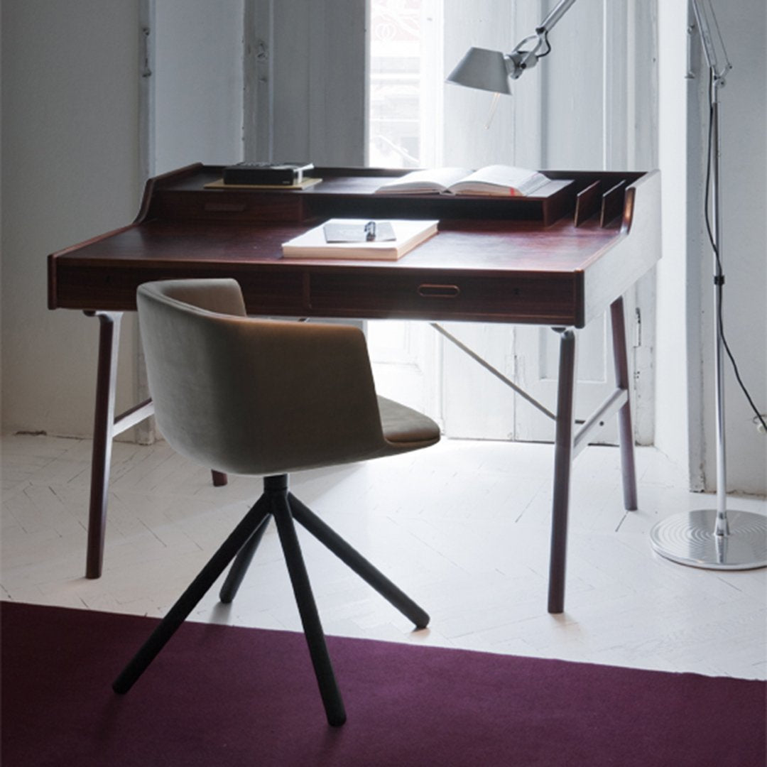 Cut Dining Chair with 4-Star Cross Base - Fully Upholstered Modern Kitchen Chair for Home, Restaurant & Office Use