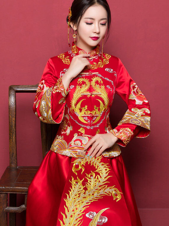 Embroidered Phoenix Qun Kwa Chinese Wedding Dress - Traditional Red Bridal Gown for Asian Ceremonies & Tea Parties - Perfect for Weddings, Cultural Events, and Photoshoots