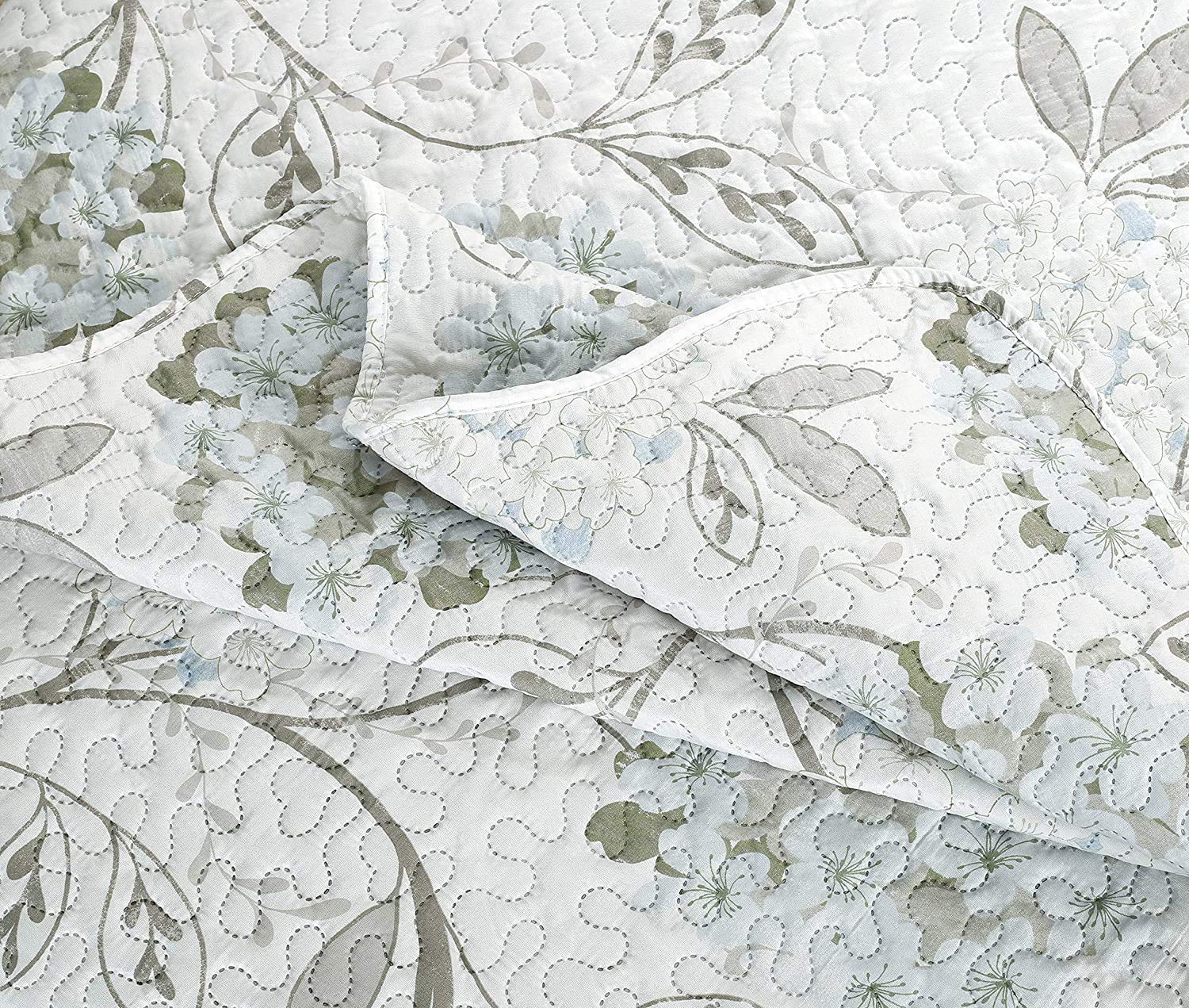 Pinsonic Floral 3-Piece Bedding Set - Queen Size Pastel Marine Quilt Coverlet & Bedspread | Soft Luxury Bedroom Decor for Guest Rooms & Coastal Themed Homes
