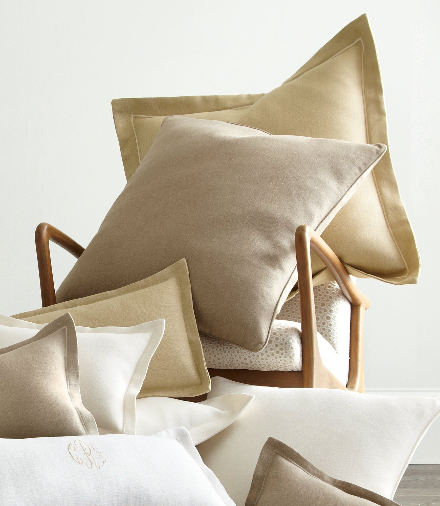 Rio Linen Shams - Premium 100% Natural Linen Pillowcases for Bedroom Decor, Soft & Breathable for All Seasons - Perfect for Home, Hotel, and Airbnb Styling