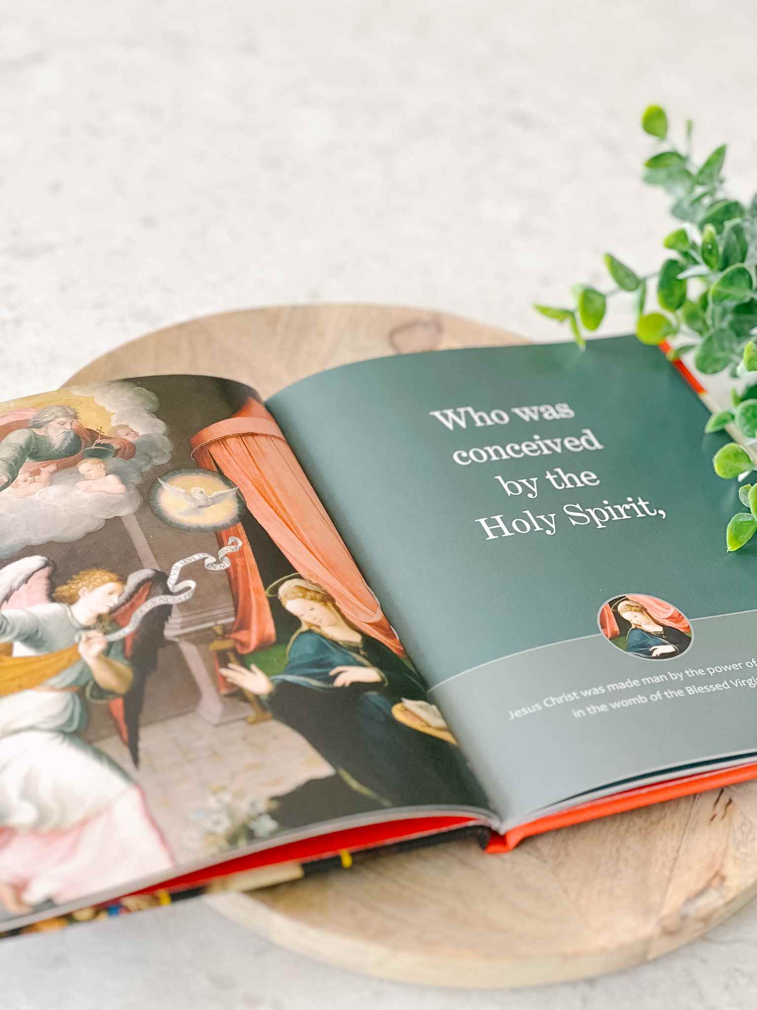 I Believe: The Apostles' Creed in Sacred Art Book - Christian Faith Devotional for Bible Study & Home Decor