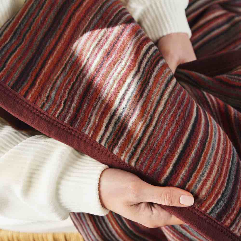 Ibena Malang Luxury Blanket - Soft Burgundy Stripe Design for Bed, Sofa & Travel - Cozy Throw Blanket for Home Decor, Gift & Cold Weather