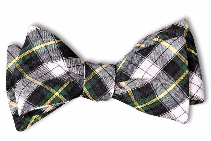 Elegant Snowcapped Spruce Bow Tie for Men - Premium Christmas Holiday Party Wedding Accessory - Perfect for Formal Events, Groomsmen Gifts & Special Occasions