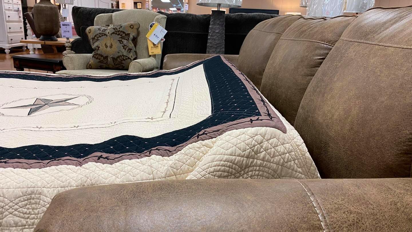Larkinhurst Sofa Sleeper 3190139 - Convertible 3-Seater Pull-Out Bed with Storage, Modern Fabric Couch for Living Room, Guest Room & Small Spaces