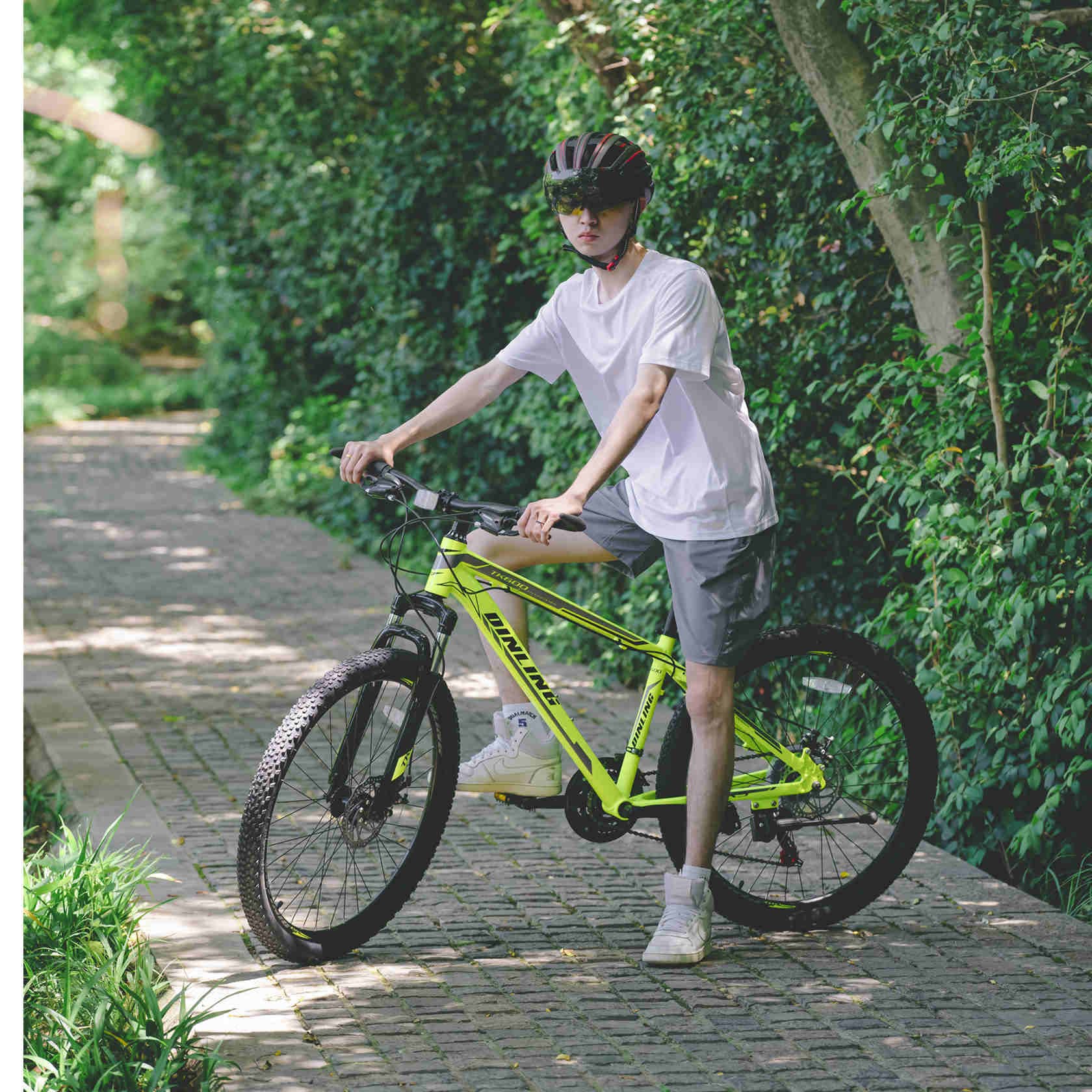 LAUX JACK Shimano 26-Inch Mountain Bike for Men & Women - Variable Speed, Durable Outdoor Cycling Bike for Exercise & Fitness | Perfect for Trail Riding, Commuting & Adventure Sports
