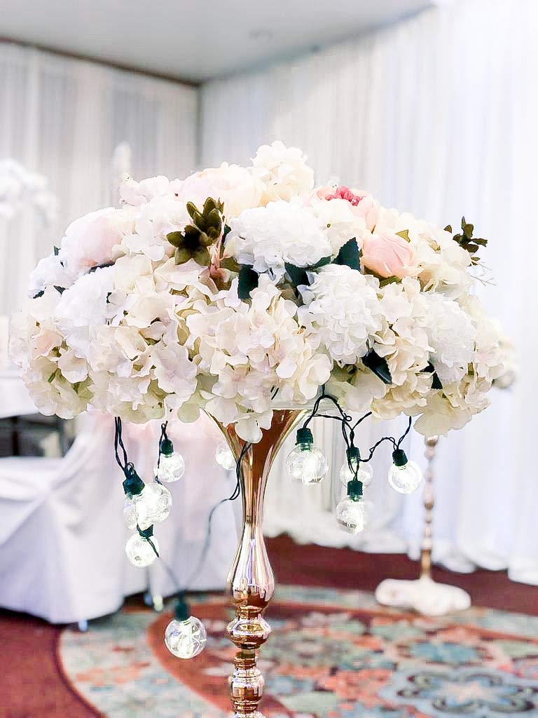 6-Inch Clear Floral Plastic Dish Holder - Elegant Wedding, Party, Home & Holiday Decorations (Pack of 24) - Perfect for Table Settings, Candy Displays & Decorative Centerpieces