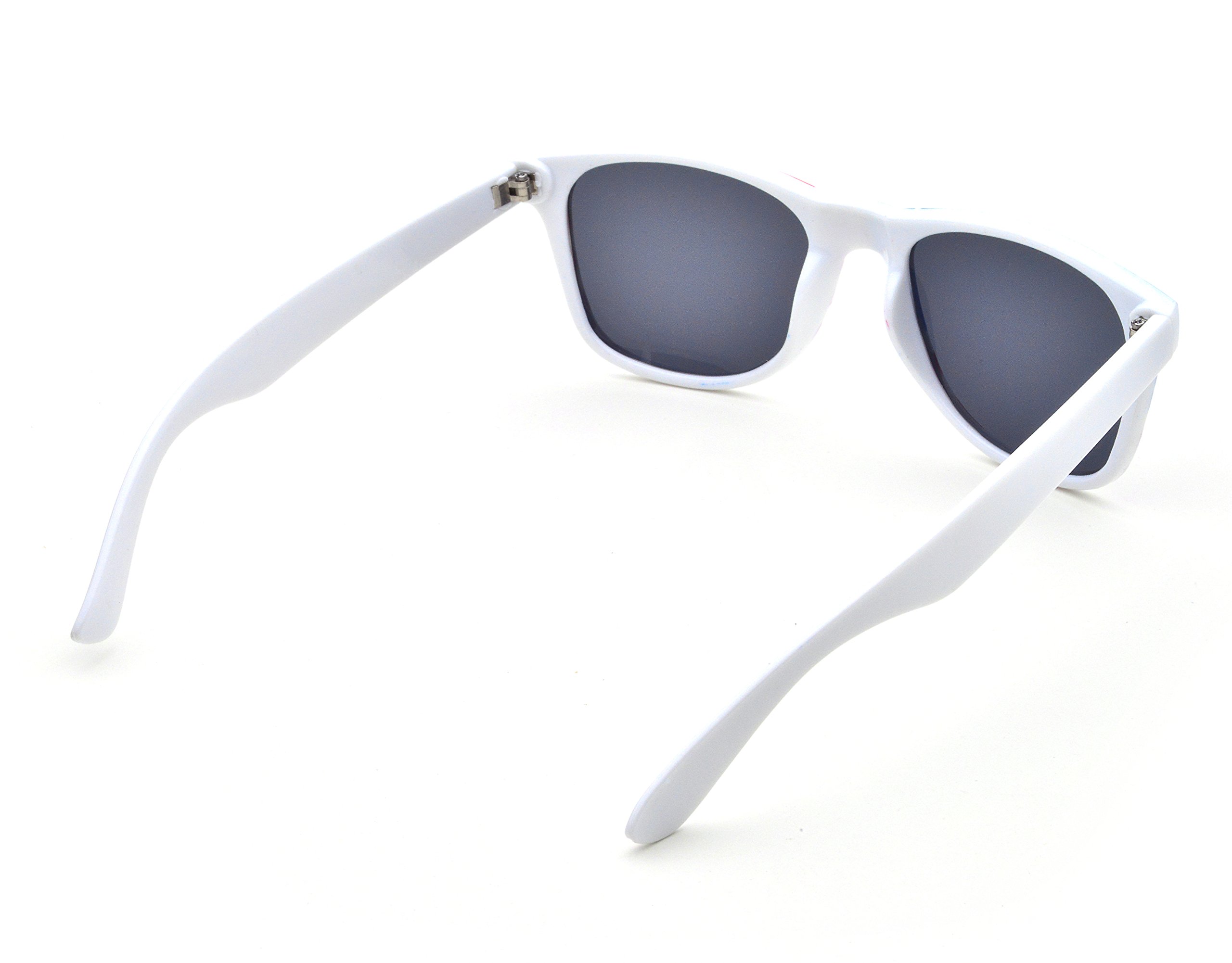 REINDEAR Unisex Patriotic American Flag Sunglasses - UV Protection Polarized Shades for Men & Women - Perfect for 4th of July, Beach, Outdoor Activities