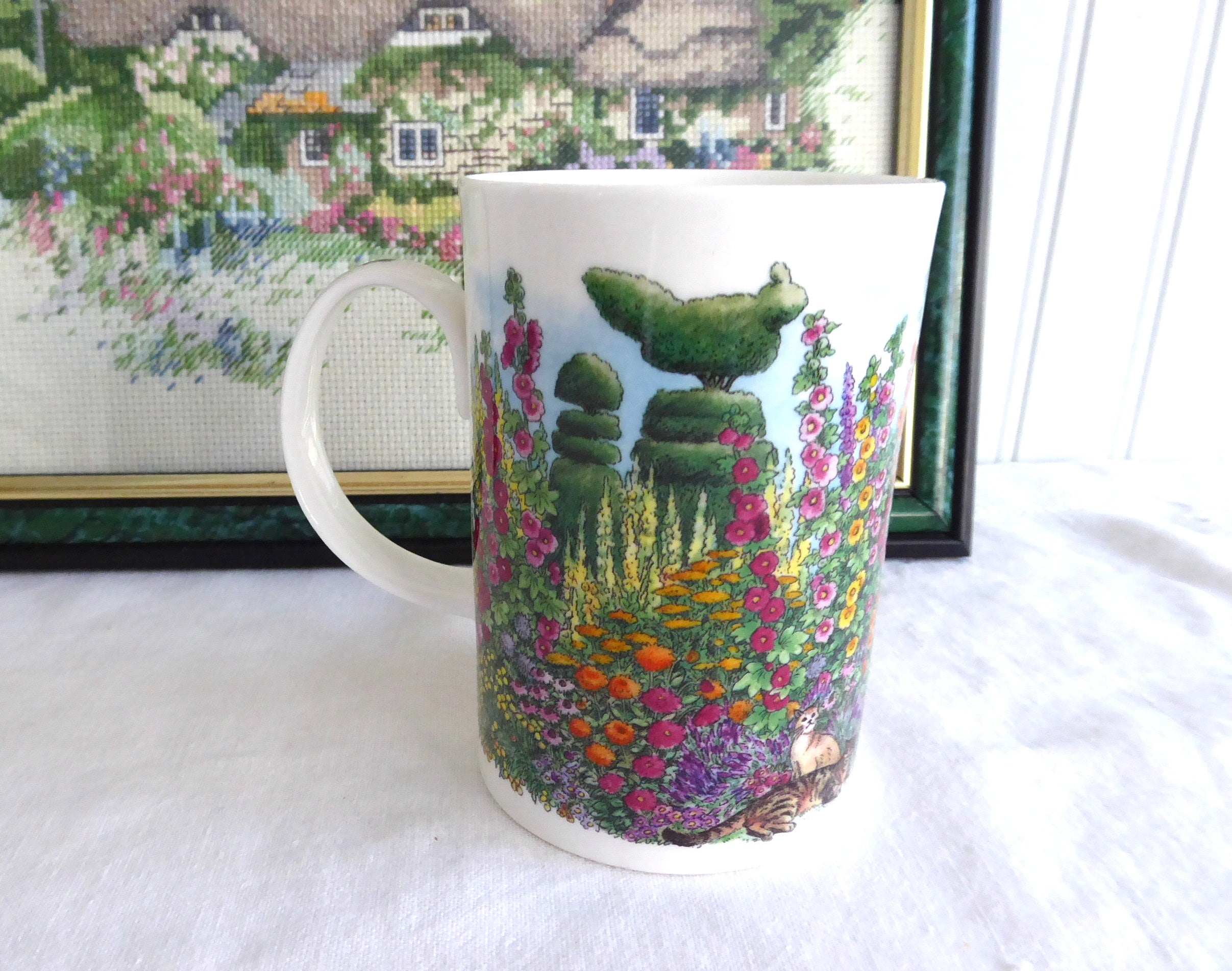 Thatched Cottage Dunoon Mug - Vintage Cottage Garden Decor, Scullard Design - Perfect for Tea Time, Countryside Home Decor, and Gift Giving