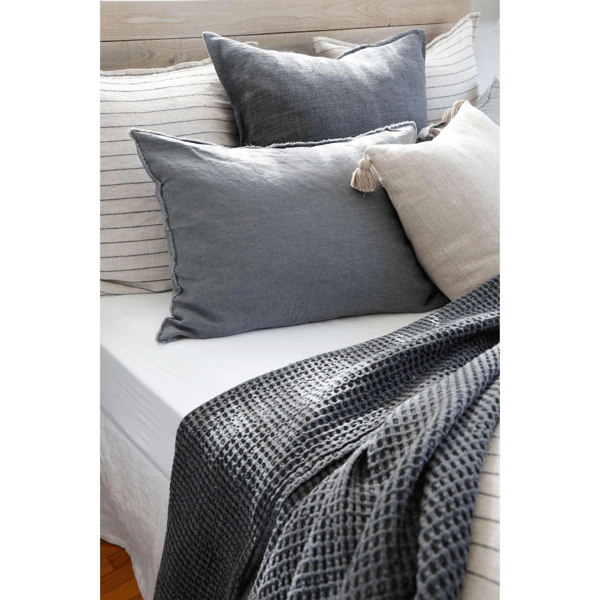 Premium Zuma Blanket Collection - Ultra Soft & Cozy Throw Blankets for Bed, Couch & Travel - Perfect for Home Decor, Gifts & Cold Weather Comfort