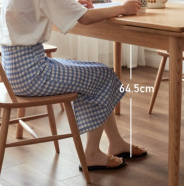 Solid Oak Wood Extendable Dining Table - Expandable Large Tabletop for Family Gatherings & Dinner Parties | Perfect for Small Spaces & Entertaining Guests