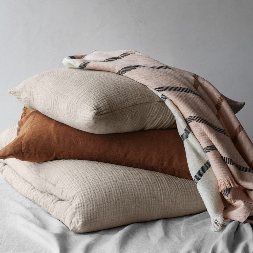 Organic Cotton Gauze Pillow Shams - Soft & Breathable Bedding for a Comfortable Sleep - Perfect for Home, Hotel, and Guest Room Decor