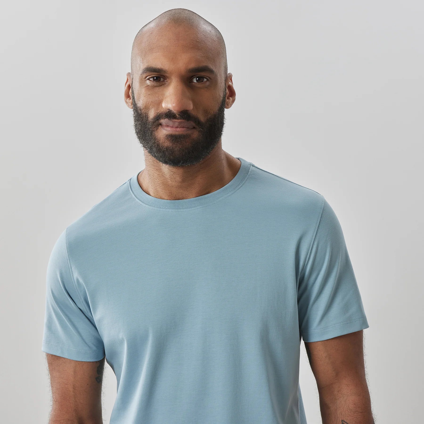 Robert Baraket Cherry Georgia T-Shirt - Soft Cotton Casual Tee for Men - Perfect for Everyday Wear, Outings & Relaxation