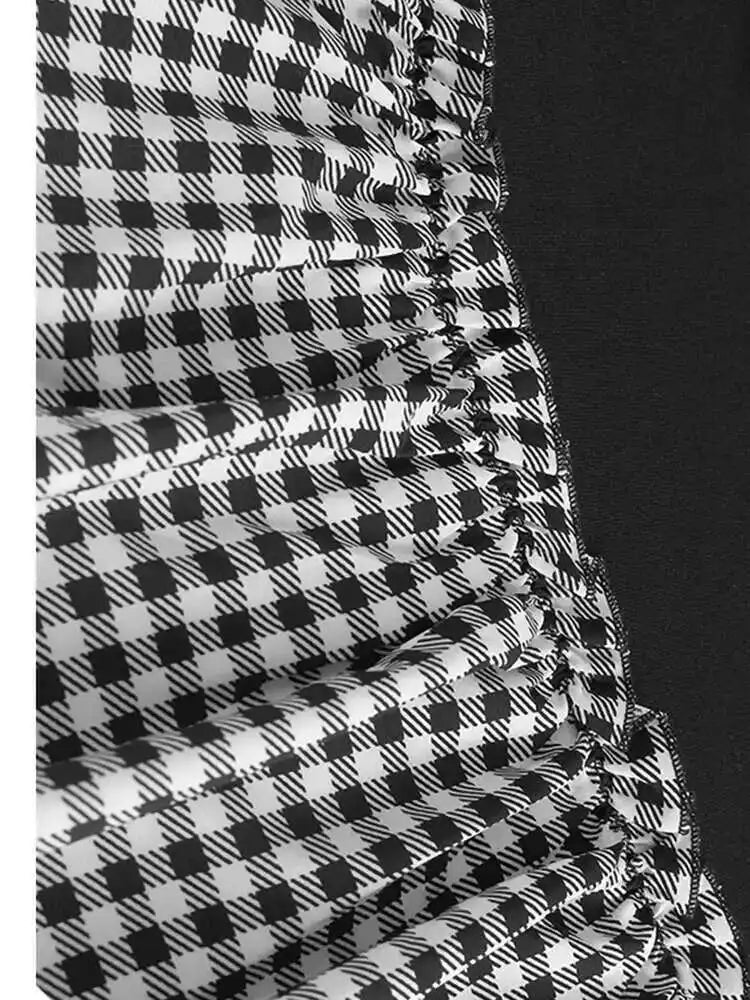 Black Plaid Ruffles Casual Sweatshirt for Women - Round Neck Long Sleeve Oversized Fashion Top - Spring & Autumn 2025 Trendy Loose Fit Blouse (Style 1DH7621) - Perfect for Casual Outings, Coffee Dates and Weekend Errands