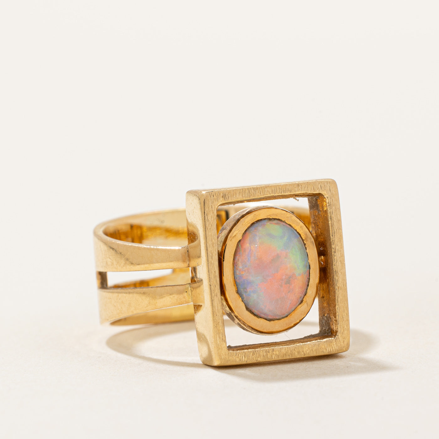 Opal Cocktail Ring - 0.60 Carat Genuine Opal Gemstone Ring - Size 9 - Elegant Statement Jewelry for Women - Perfect for Evening Parties, Weddings & Special Occasions