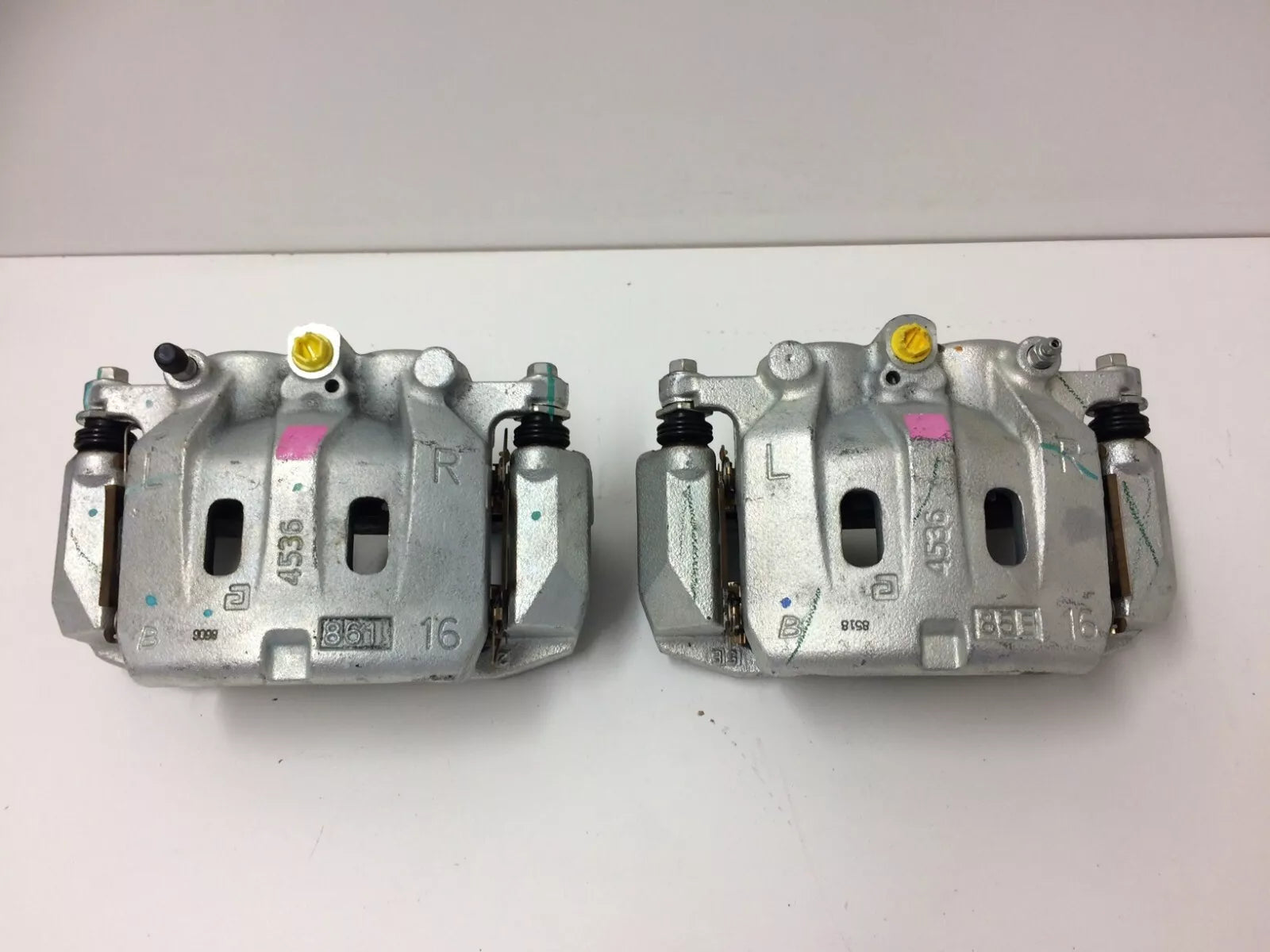Genuine Holden RG Colorado Front Brake Caliper Pair 2012-2020 | Replacement Brake Parts for Improved Stopping Power | Perfect for Off-Roading & Towing