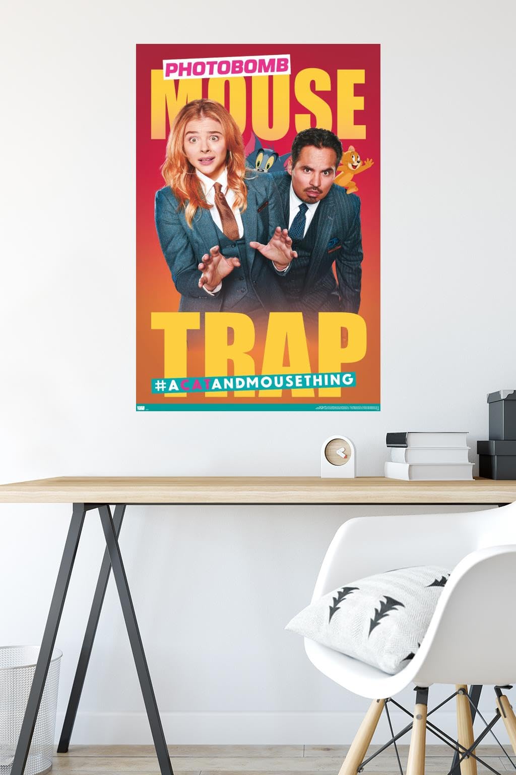 Trends International Tom and Jerry Photobomb Wall Poster - 22.375 x 34 Inches Premium Quality Poster with Mounting Bundle - Perfect for Kids' Room Decor, Office Wall Art & Cartoon Lover Gifts