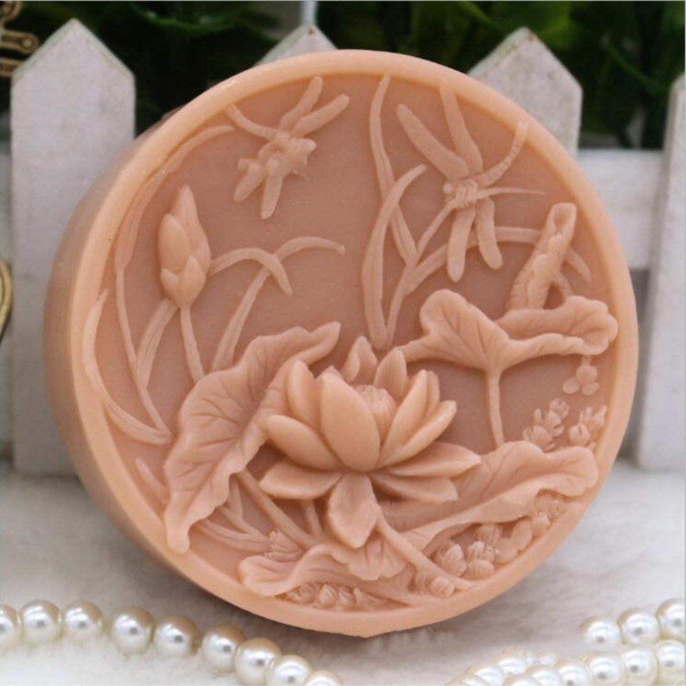 Premium Silicone Soap Molds for DIY Handmade Soap - Round Flower, Lotus & Dragonfly Design - Ideal for Cold Process Soap Making, Bath Bombs, Candle Making - Perfect for Home Crafting, Gifts & Spa Decor