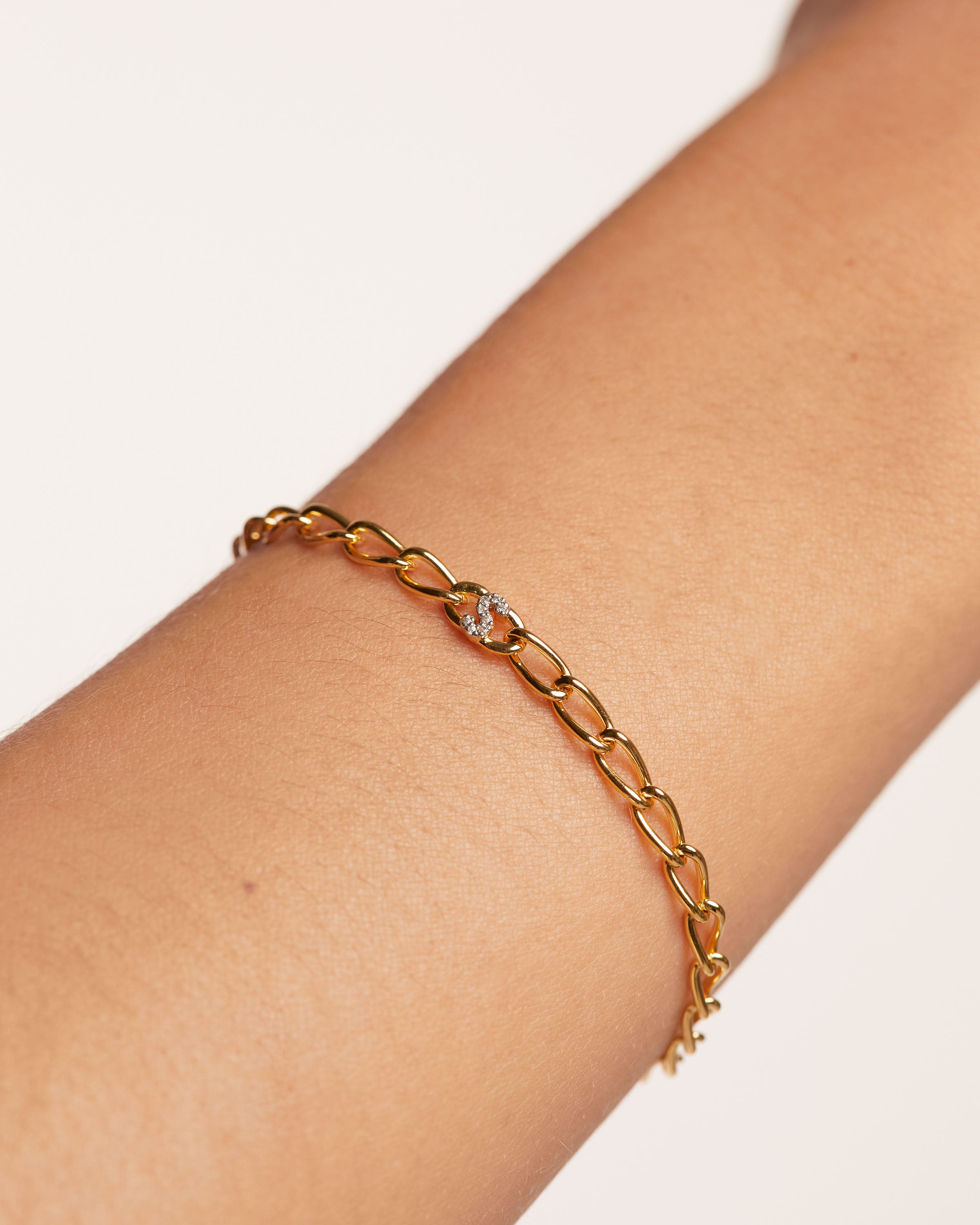 Letter S Chain Bracelet - Personalized Initial Jewelry for Women | Dainty Gold & Silver Alphabet Necklace | Gift for Her, Birthday, Anniversary | Perfect for Layering & Everyday Wear