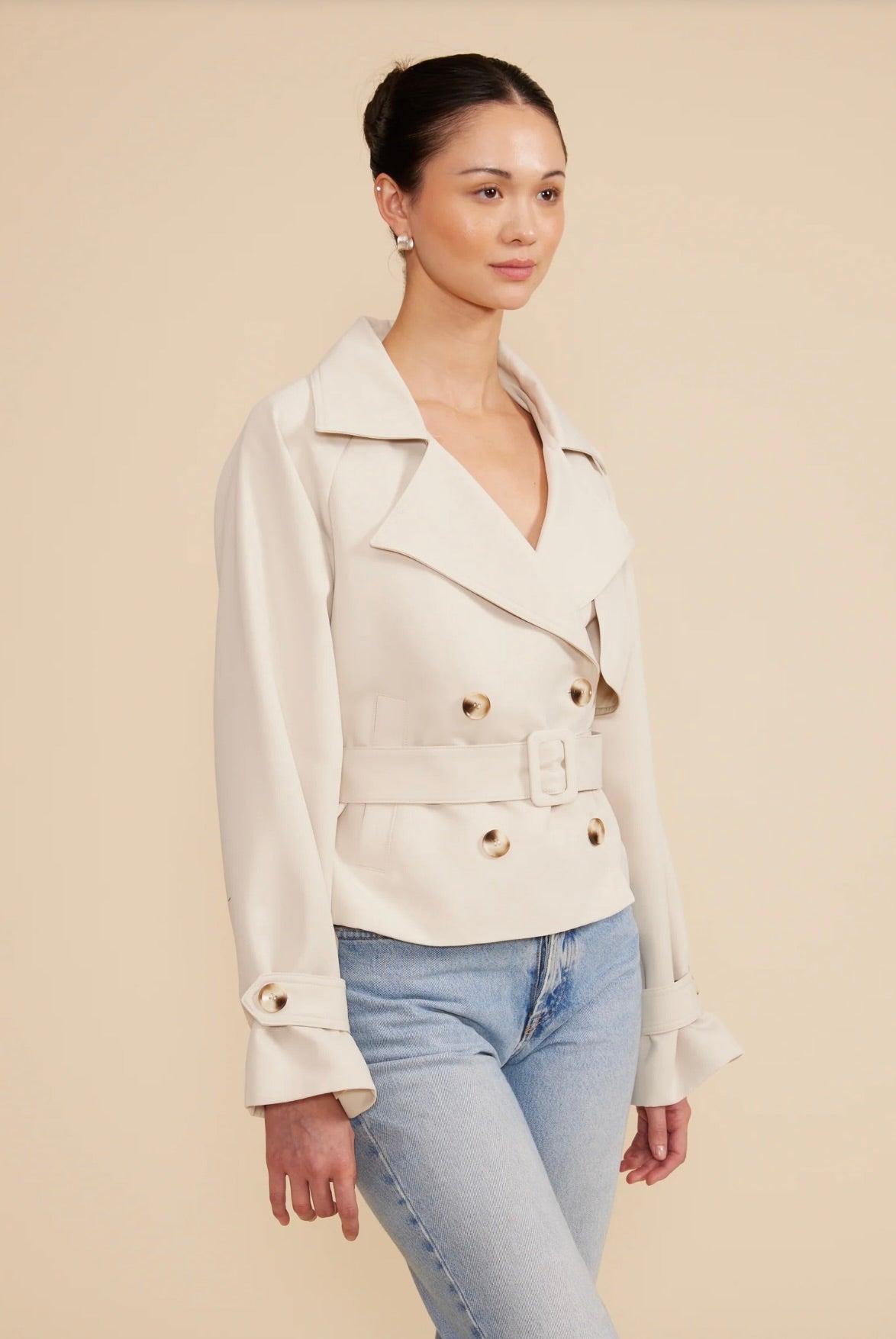 Stylish Estelle Cropped Trench Coat in Beige | Women's Fashion Outerwear for Spring & Fall | Perfect for Work, Date Night & Casual Outings