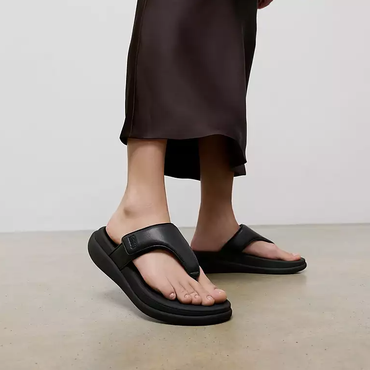 Fitflop Women's F Mode Go Adjustable Toe Post Sandal - All Black | Comfortable Walking Sandals for Women, Perfect for Beach, Vacation & Summer Outfits