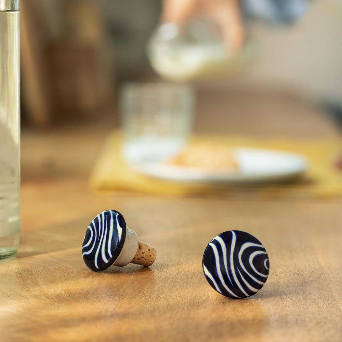 Ellementry Melani Ceramic Round Bottle Stopper Set of 2 - Handcrafted Airtight Lids for Water, Oil, Vinegar & Beverage Bottles - Durable Reusable Kitchen Bottle Caps - Perfect for Home, Restaurants & Gifts