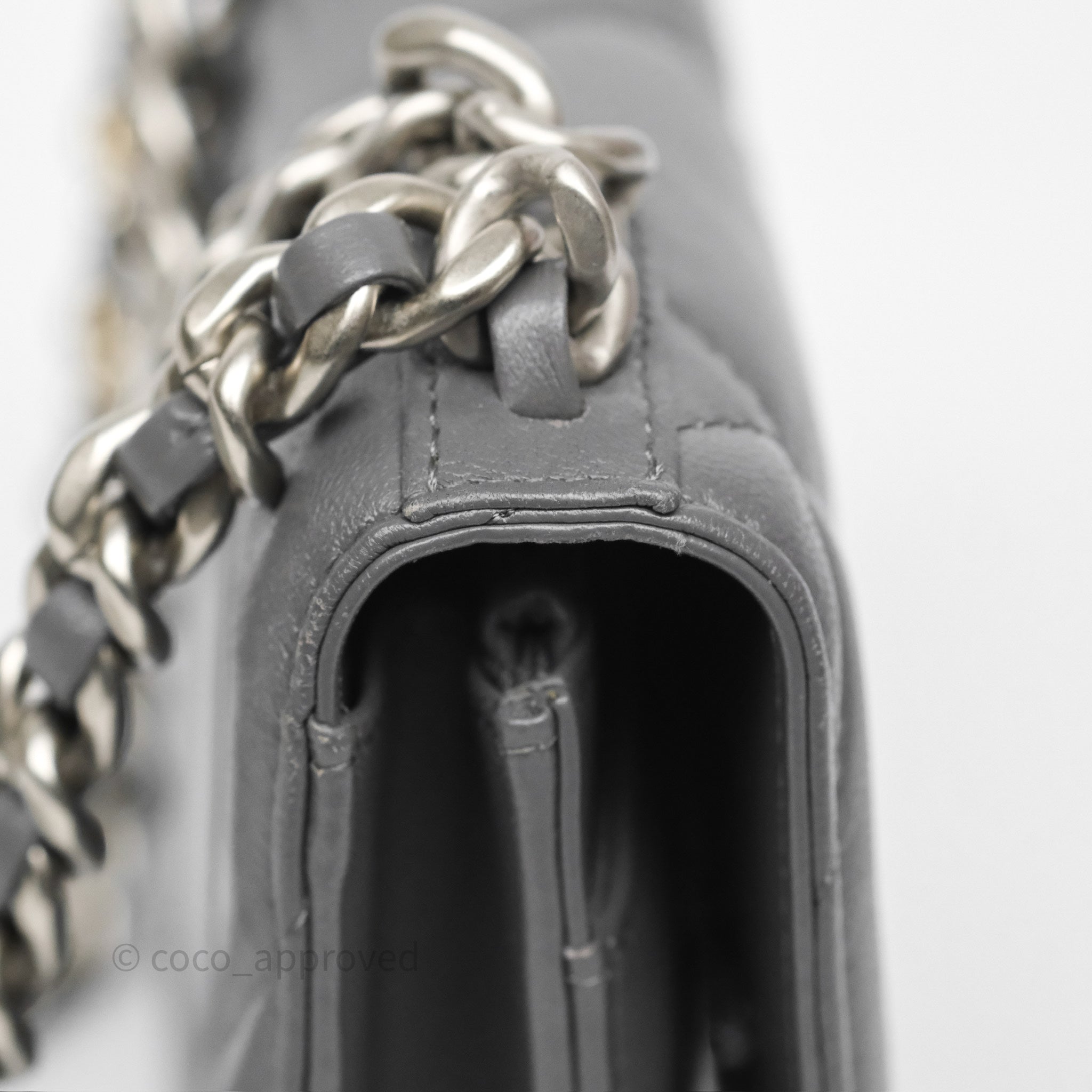 Chanel 19 Wallet on Chain WOC Crossbody Bag - Grey Lambskin Leather with Mixed Hardware - Perfect for Evening Out & Daily Use
