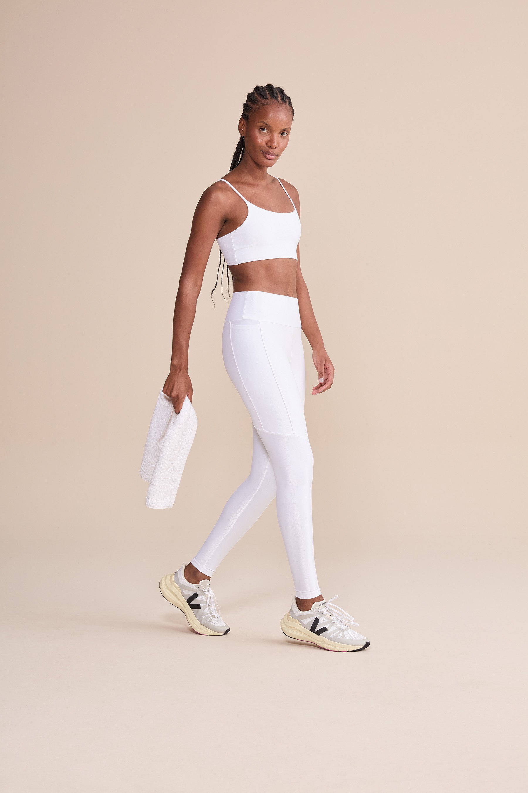 Allure® Adaptiv High-Waisted Yoga Leggings for Women - Stretchy, Breathable & Comfortable Workout Pants - Perfect for Yoga, Running, Gym & Lounge Wear