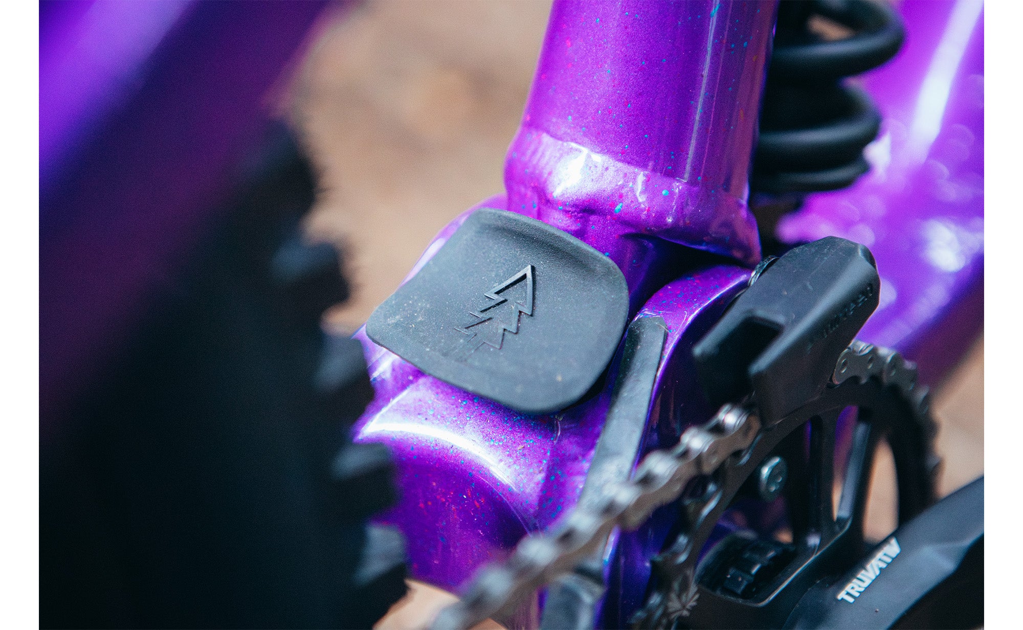 Marin Quake Downhill Mountain Bike - High-Performance Full Suspension MTB for Extreme Trails & Off-Road Cycling | Perfect for Downhill Racing, Mountain Adventures & Technical Terrain Riding