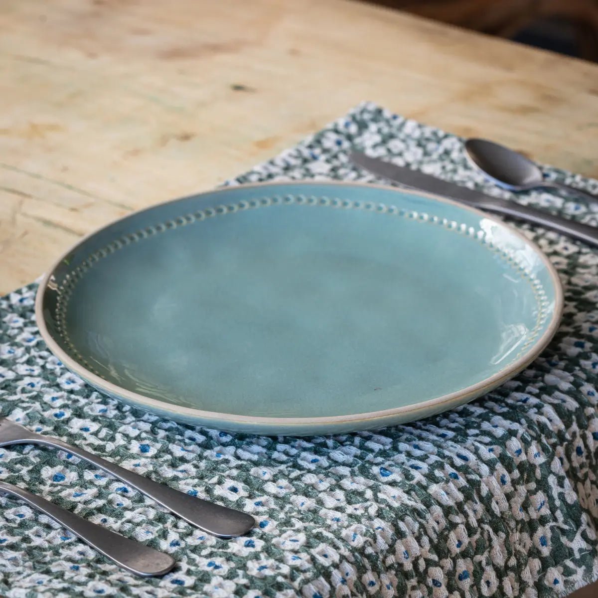 Premium Araucana Green Dinner Plates Set of 4 - Eco-Friendly Stoneware for Formal Dining & Entertaining - Elegant Dinnerware for Restaurants, Weddings & Special Occasions