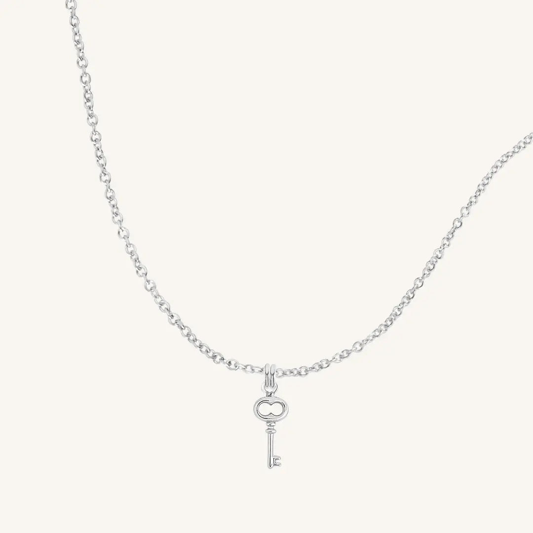 Elegant Key Necklace for Women - Gold & Silver Pendant Jewelry - Perfect for Gifts, Anniversaries & Everyday Wear