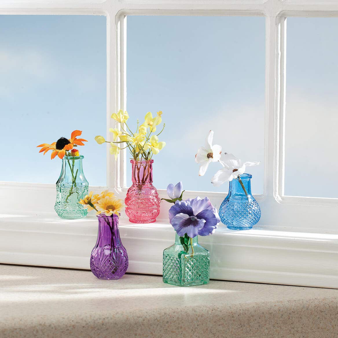 Fox Valley Traders Mini Glass Vases Set of 5 - Small Decorative Flower Vases for Centerpieces, Wedding Decor, Tabletop Display & Home Decor