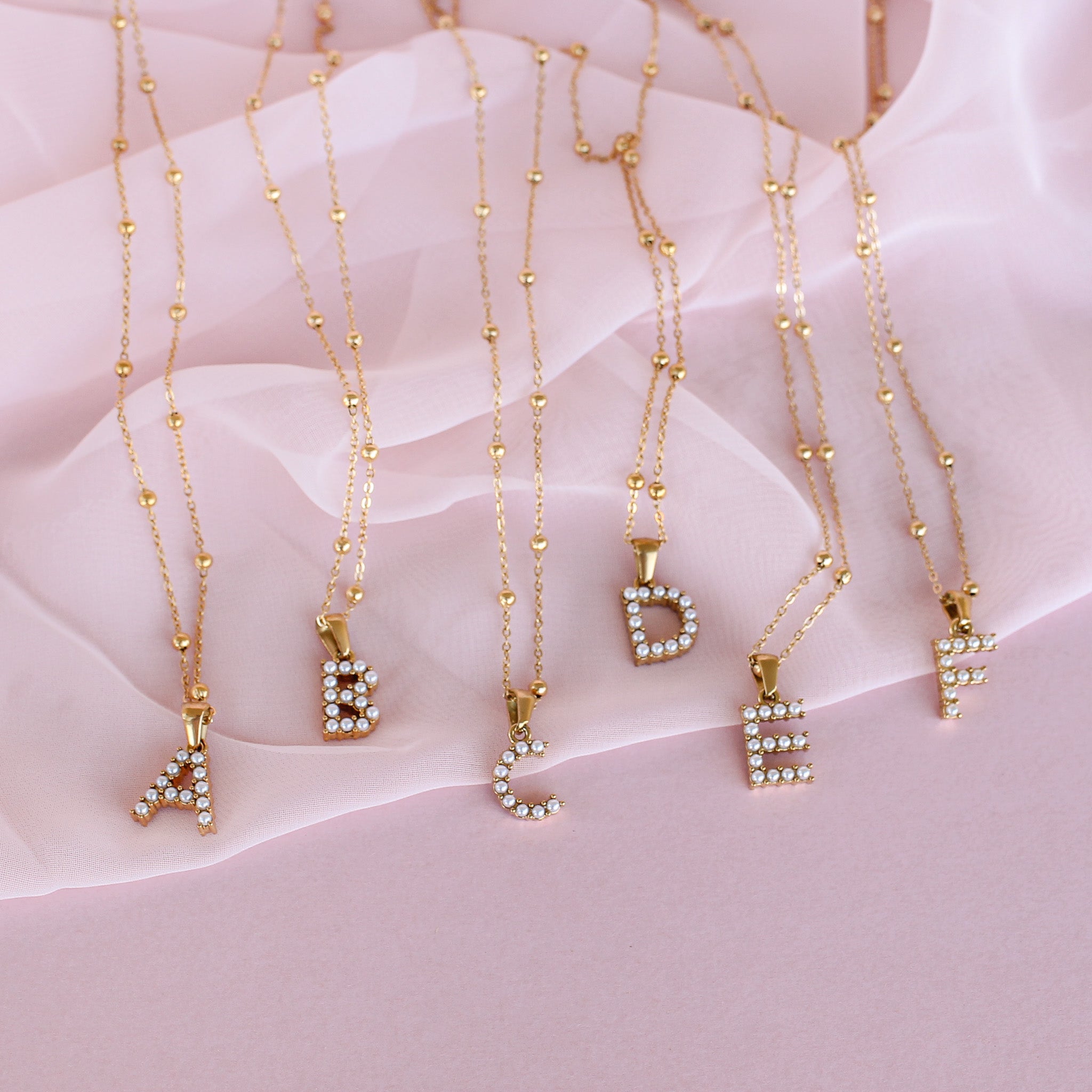 Personalized Pearl Initial Necklace - Elegant Monogram Jewelry Gift for Women - Perfect for Birthdays, Anniversaries & Special Occasions