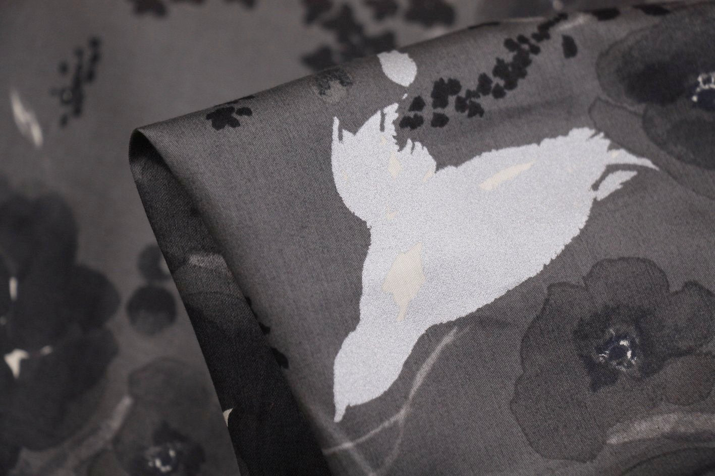 Nani Iro Cadeau Grey - Stylish and Elegant Gift for Special Occasions | Perfect for Birthdays, Anniversaries, and Holidays