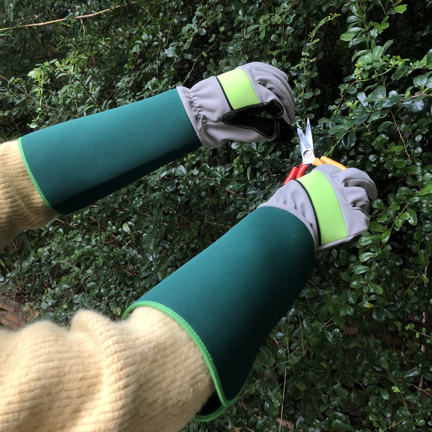 Professional Thorn Proof Gardening Gloves for Rose Pruning - Durable & Comfortable for Gardening, Landscaping, and Outdoor Work