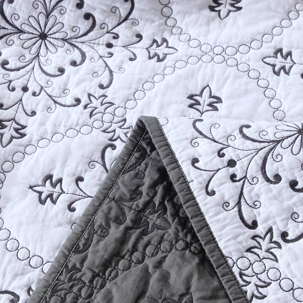 VCTOPS 3-Piece Queen Size Embroidered Floral Quilt Set - 100% Cotton Reversible Lightweight Bedspread Coverlet with 2 Pillow Shams (Grey, 88