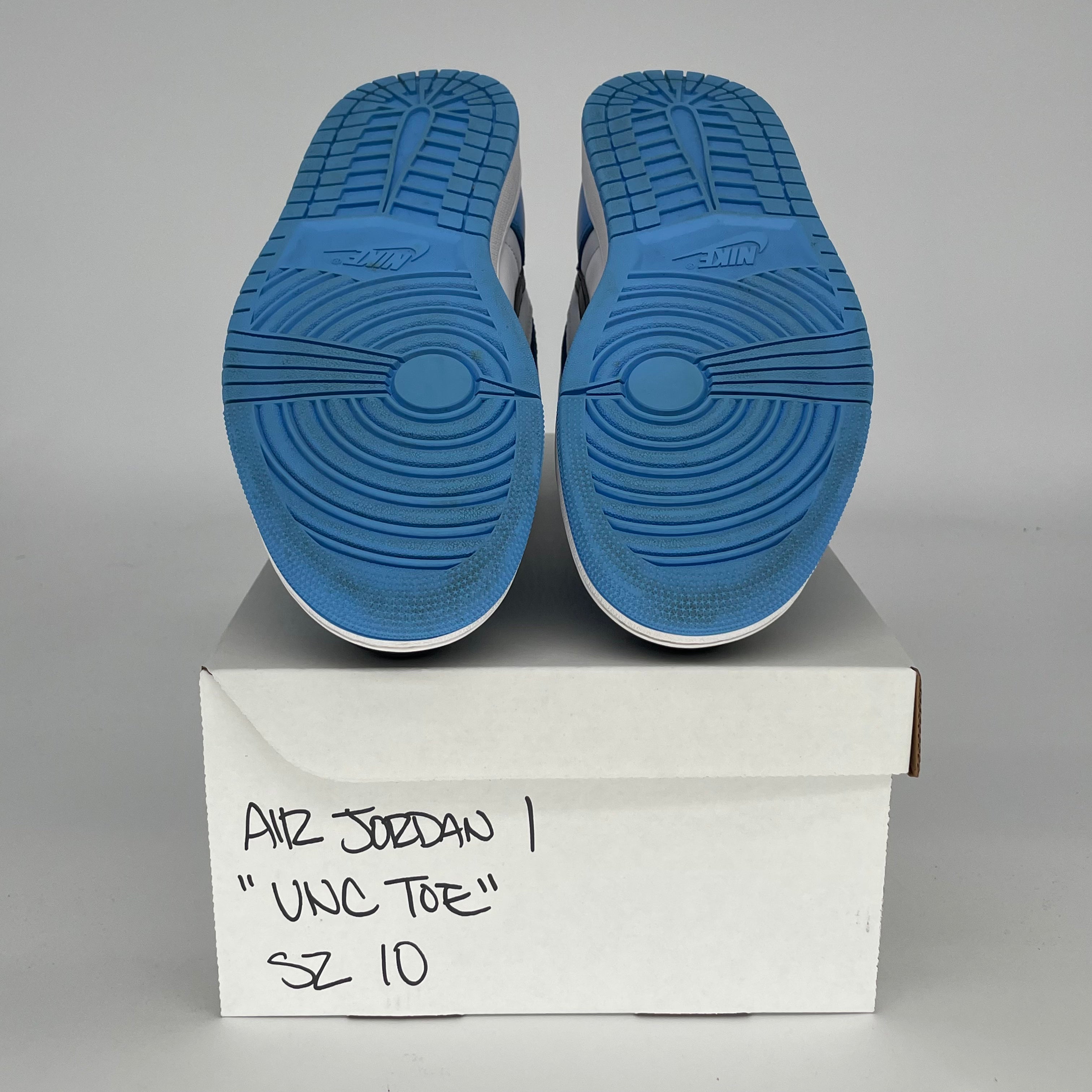 AIR JORDAN 1 UNC TOE Sneakers - Men's Size 10/Women's 11.5 (DZ5485-400) - Classic Blue & White Basketball Shoes for Casual Wear & Street Style