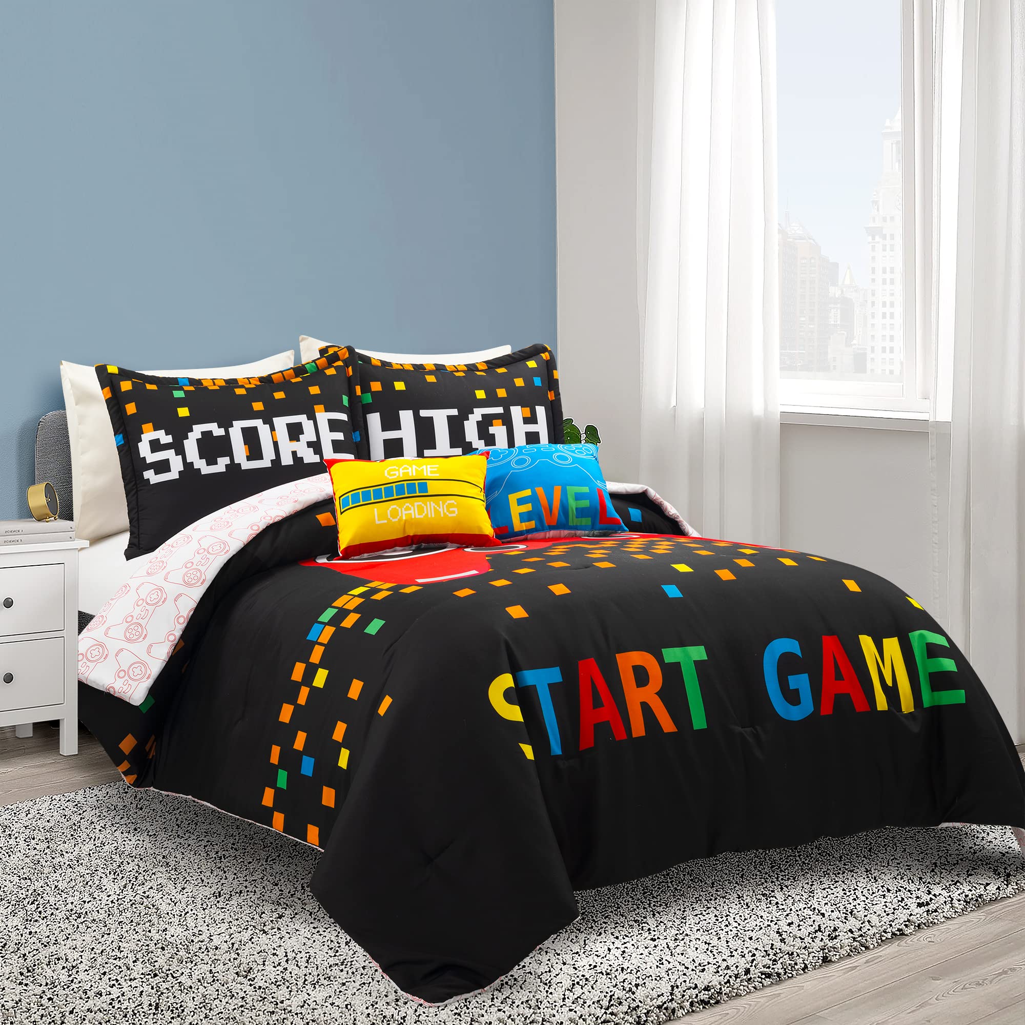 Lush Decor Video Games Reversible Oversized 5-Piece Comforter Set - Full/Queen Size - Black & Red - Perfect for Gaming Rooms, Teen Bedrooms & Dorm Decor