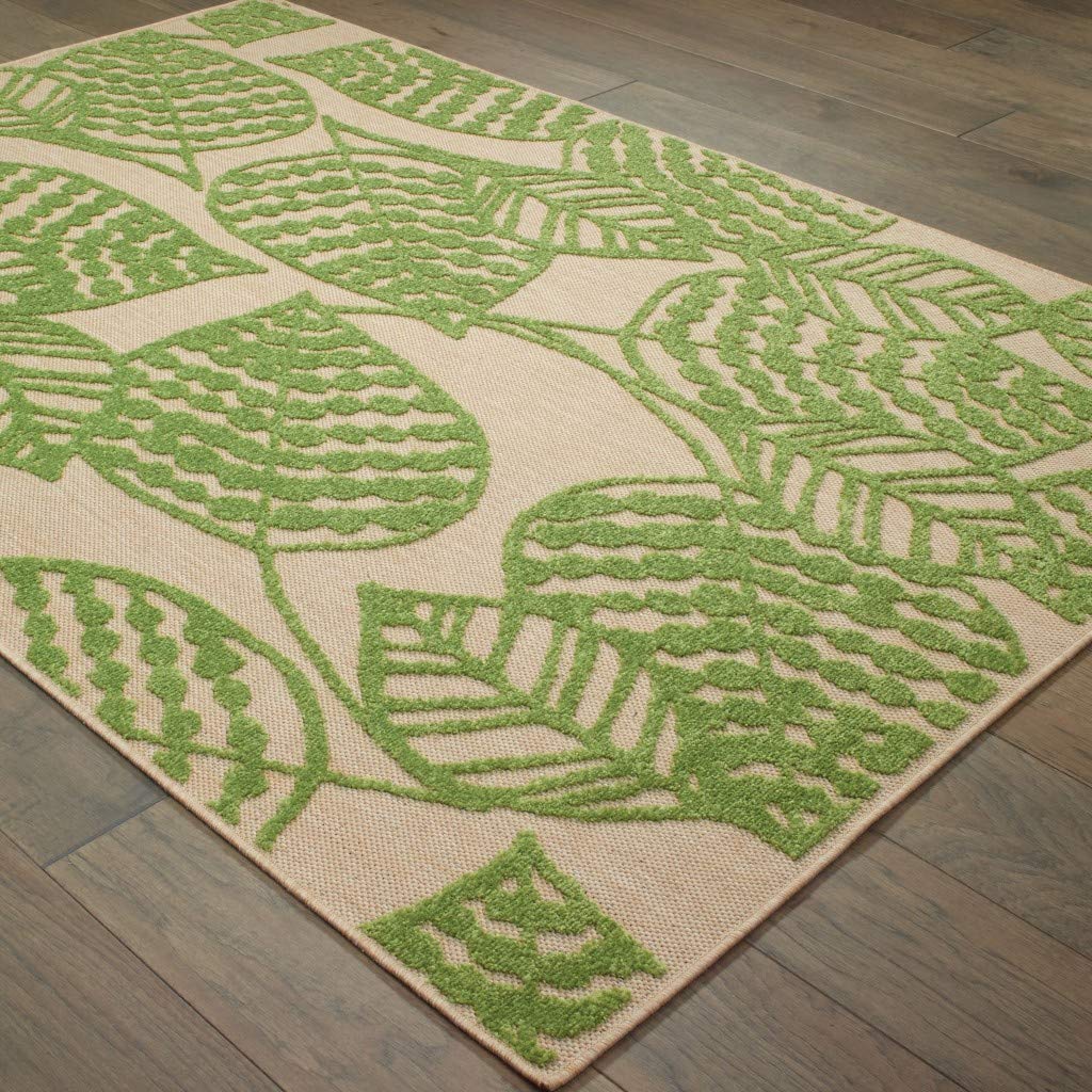 HomeRoots Green Floral Indoor Outdoor Area Rug - Soft Non-Slip Floor Mat for Living Room, Bedroom, Patio & Deck Decor
